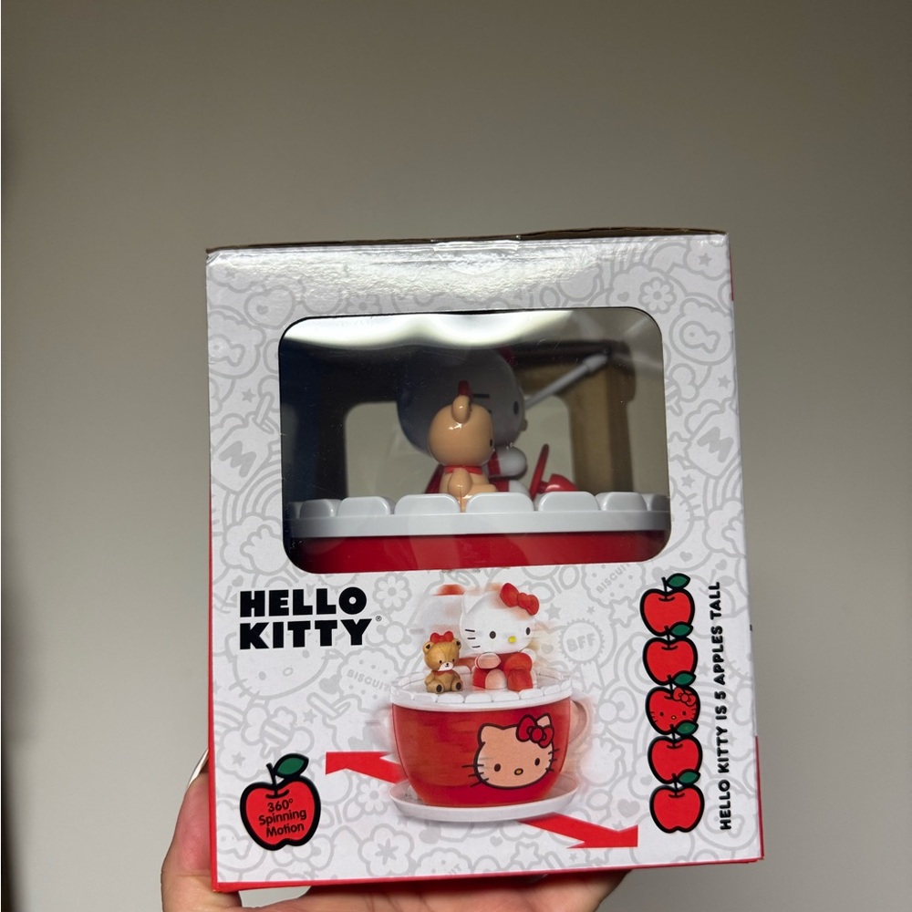 Hello Kitty Red Remote Control Driving Teacup - Picture 2 of 7